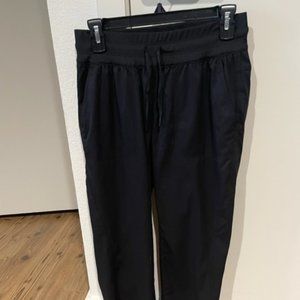 North Face women black Aphrodite Motion crop pants size Small